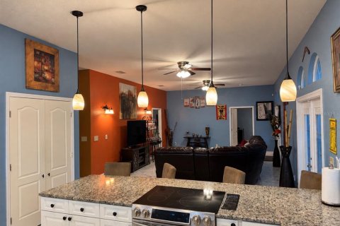Casa en venta en Tampa, Florida, 3 dormitorios, 170.29 m2 № 2383847 - foto 9