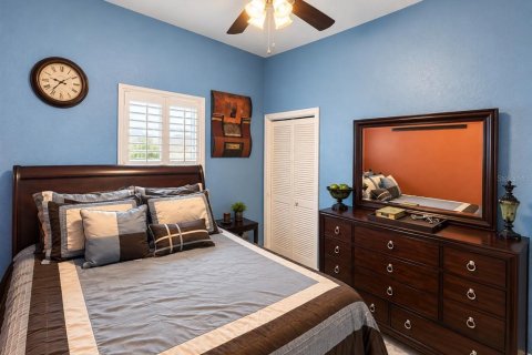 Casa en venta en Tampa, Florida, 3 dormitorios, 170.29 m2 № 2383847 - foto 28