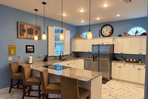 Casa en venta en Tampa, Florida, 3 dormitorios, 170.29 m2 № 2383847 - foto 12