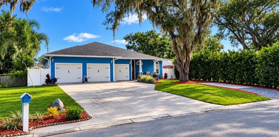 Casa en Tampa, Florida 3 dormitorios, 170.29 m2 № 2383847