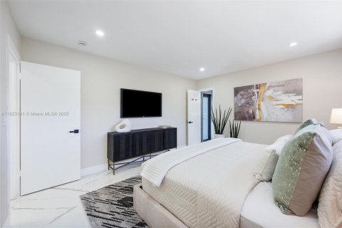 House in Hollywood, Florida 4 bedrooms № 1788418 - photo 13