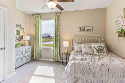 Villa ou maison à louer à Land O' Lakes, Floride: 5 chambres, 227.89 m2 № 2431837 - photo 9