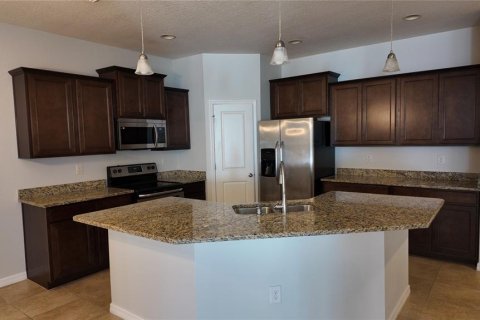 House in Wesley Chapel, Florida 3 bedrooms, 144.65 sq.m. № 2130762 - photo 5