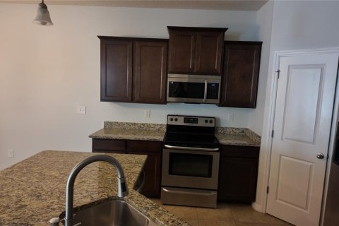 House in Wesley Chapel, Florida 3 bedrooms, 144.65 sq.m. № 2130762 - photo 6
