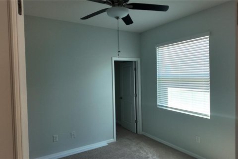 House in Wesley Chapel, Florida 3 bedrooms, 144.65 sq.m. № 2130762 - photo 13