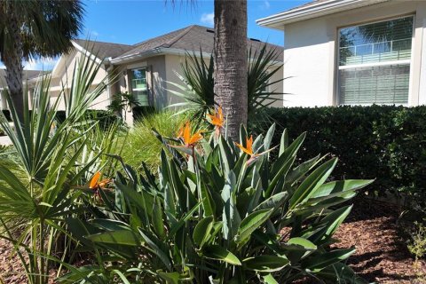 House in Wesley Chapel, Florida 3 bedrooms, 144.65 sq.m. № 2130762 - photo 2