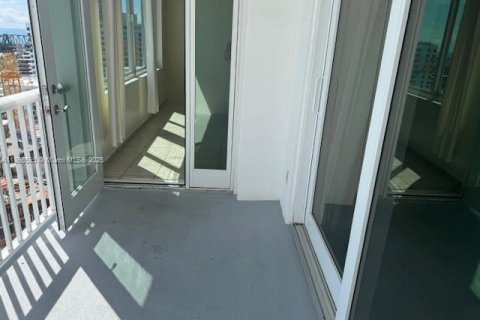 Снять в аренду кондоминиум в Майами-Бич, Флорида 1 спальня, 91.04м2, № 2016553 - фото 27