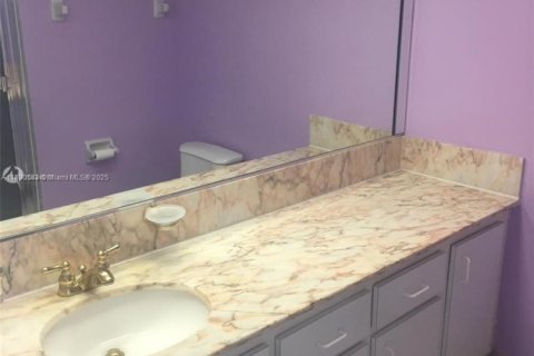 Снять в аренду кондоминиум в Майами-Бич, Флорида 1 спальня, 91.04м2, № 2016553 - фото 20