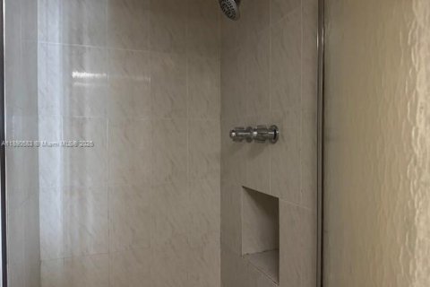 Снять в аренду кондоминиум в Майами-Бич, Флорида 1 спальня, 91.04м2, № 2016553 - фото 21