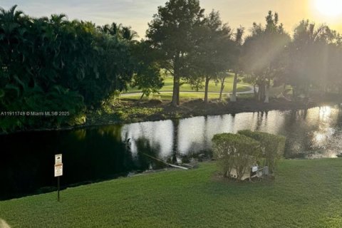 Купить кондоминиум в Санрайз, Флорида 2 спальни, 98.94м2, № 1968100 - фото 15