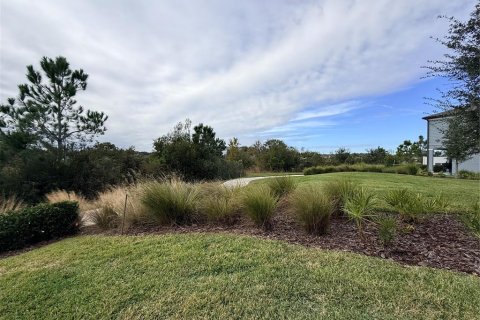 Townhouse in Wesley Chapel, Florida 3 bedrooms, 168.9 sq.m. № 2205373 - photo 5