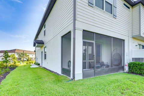 Townhouse in Wesley Chapel, Florida 3 bedrooms, 168.9 sq.m. № 2205373 - photo 28