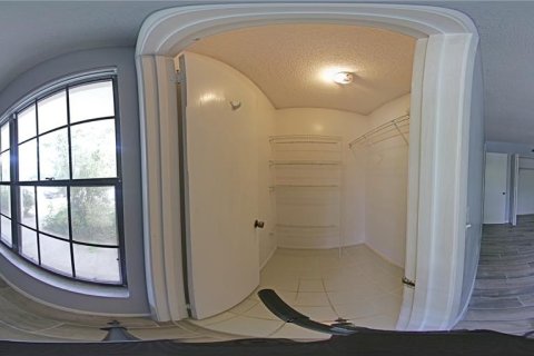 Condominio en alquiler en Orlando, Florida, 2 dormitorios, 94.95 m2 № 1841400 - foto 7