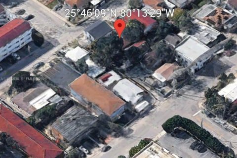 Villa ou maison à vendre à Miami, Floride: 2 chambres, 74.51 m2 № 2002168 - photo 26