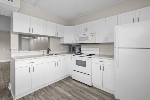 Copropriété à vendre à Homestead, Floride: 2 chambres, 89.19 m2 № 1999263 - photo 12