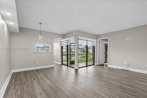 Copropriété à vendre à Homestead, Floride: 2 chambres, 89.19 m2 № 1999263 - photo 4