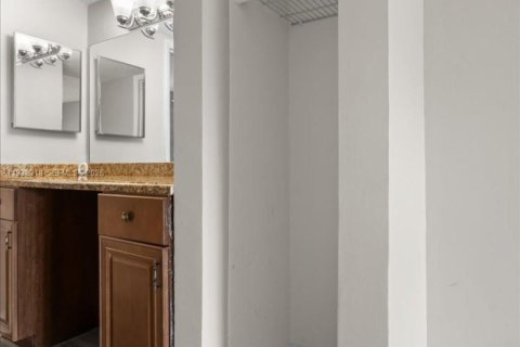 Copropriété à vendre à Homestead, Floride: 2 chambres, 89.19 m2 № 1999263 - photo 24