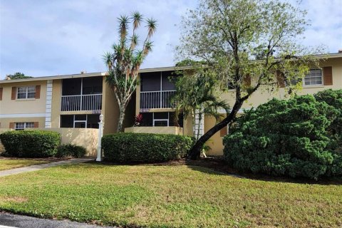 Condo in Palm Bay, Florida, 2 bedrooms № 2187188