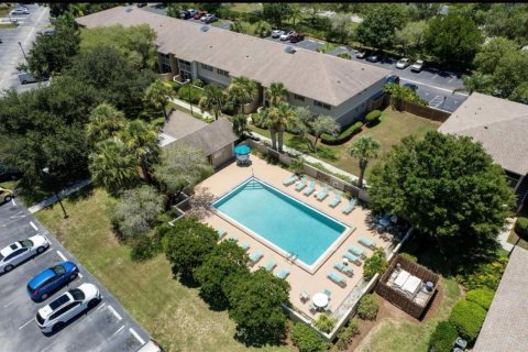 Condo in Palm Bay, Florida, 2 bedrooms № 2187188 - photo 2