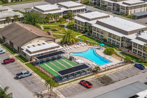 Condo in New Port Richey, Florida, 2 bedrooms  № 2111534 - photo 29