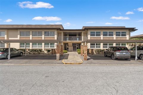 Condo à New Port Richey, Floride, 2 chambres № 2111534