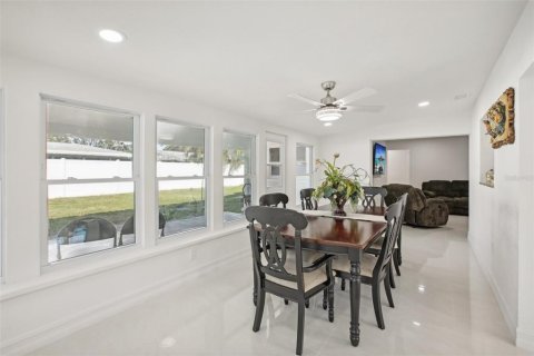 Casa en venta en Saint Petersburg, Florida, 3 dormitorios, 166.39 m2 № 1546944 - foto 13