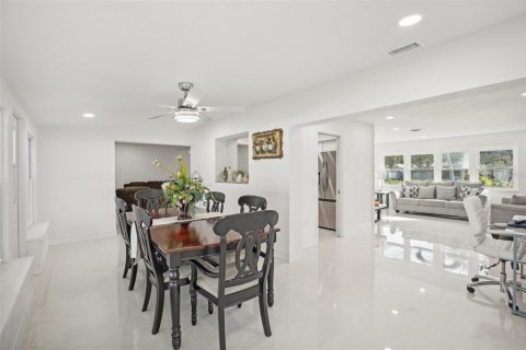 Casa en venta en Saint Petersburg, Florida, 3 dormitorios, 166.39 m2 № 1546944 - foto 14