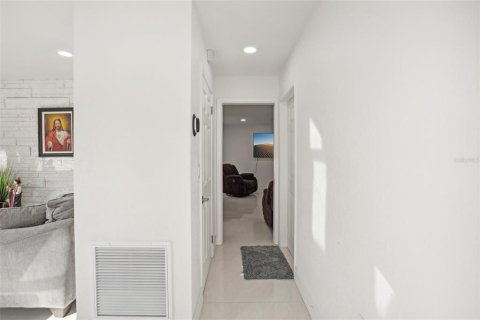 Casa en venta en Saint Petersburg, Florida, 3 dormitorios, 166.39 m2 № 1546944 - foto 20