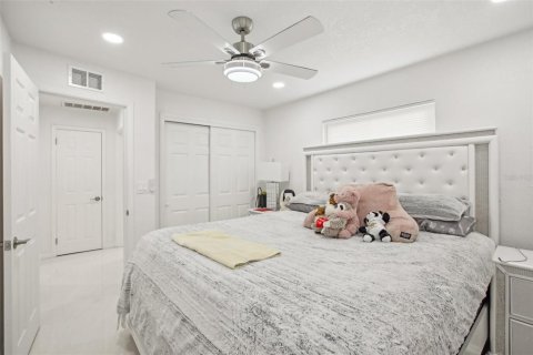 Casa en venta en Saint Petersburg, Florida, 3 dormitorios, 166.39 m2 № 1546944 - foto 28
