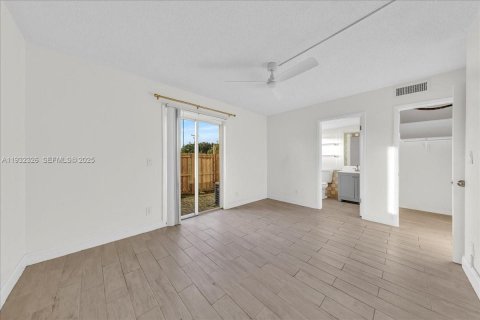 Apartment in Fort Lauderdale, Florida 1 bedroom, 1909.33 sq.m. № 1994468 - photo 20