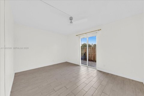 Apartment in Fort Lauderdale, Florida 1 bedroom, 1909.33 sq.m. № 1994468 - photo 17