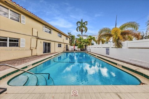 Apartment in Fort Lauderdale, Florida 1 bedroom, 1909.33 sq.m. № 1994468 - photo 29