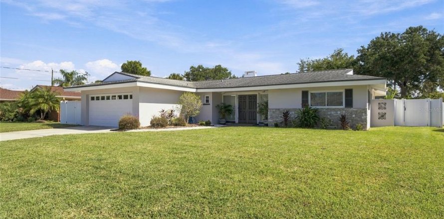 Villa ou maison à Largo, Floride 4 chambres, 182.18 m2 № 2437402