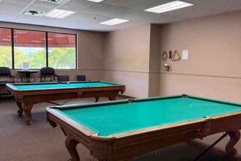 Снять в аренду кондоминиум в Пемброк-Пайнс, Флорида 2 спальни, 108.7м2, № 2065272 - фото 20