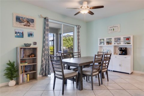 Villa ou maison à vendre à Punta Gorda, Floride: 4 chambres, 293.48 m2 № 2149545 - photo 24