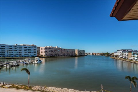 Condominio en venta en Gulfport, Florida, 2 dormitorios, 116.13 m2 № 1584456 - foto 28