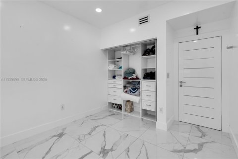 Купить виллу или дом в Мирамар, Флорида 3 спальни, 109.44м2, № 1996990 - фото 15