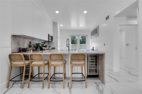 Купить виллу или дом в Мирамар, Флорида 3 спальни, 109.44м2, № 1996990 - фото 10