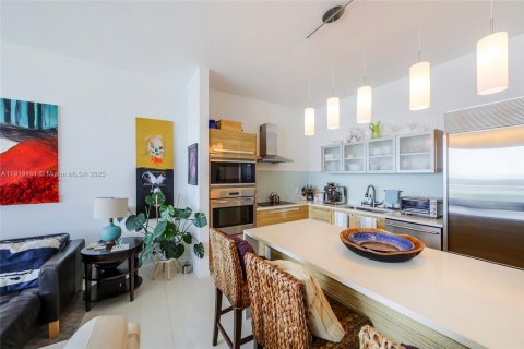 Condominio en venta en Miami, Florida, 2 dormitorios, 105.44 m2 № 2018216 - foto 21