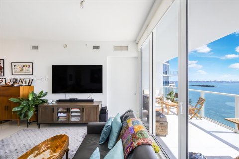 Condominio en venta en Miami, Florida, 2 dormitorios, 105.44 m2 № 2018216 - foto 13