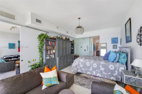 Condominio en venta en Miami, Florida, 2 dormitorios, 105.44 m2 № 2018216 - foto 26