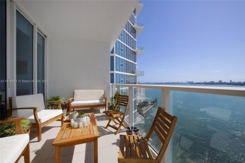 Condominio en venta en Miami, Florida, 2 dormitorios, 105.44 m2 № 2018216 - foto 6