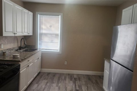 Villa ou maison à vendre à Daytona Beach, Floride: 4 chambres, 100.33 m2 № 2415447 - photo 8