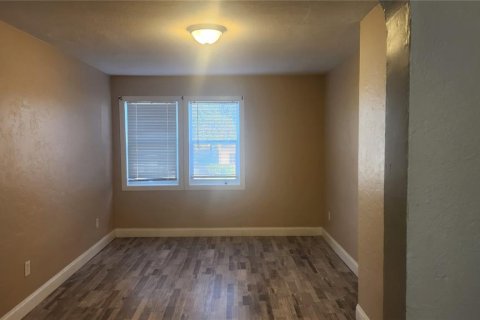 Villa ou maison à vendre à Daytona Beach, Floride: 4 chambres, 100.33 m2 № 2415447 - photo 7