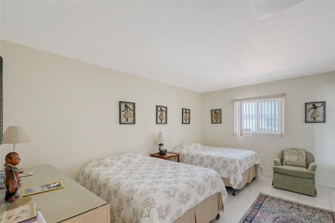 Copropriété à vendre à Sarasota, Floride: 2 chambres, 98.1 m2 № 1681708 - photo 19