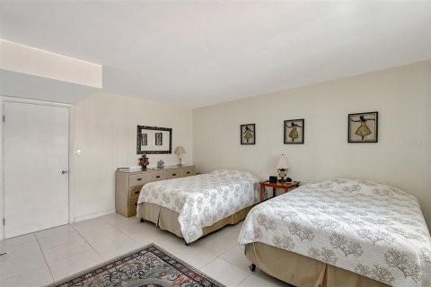 Copropriété à vendre à Sarasota, Floride: 2 chambres, 98.1 m2 № 1681708 - photo 17