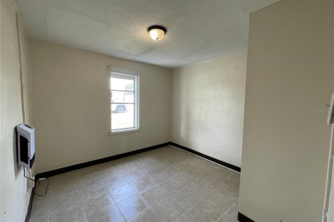 Снять в аренду квартиру в Лейк-Уэльс, Флорида 1 комната, 55.74м2, № 1750497 - фото 2