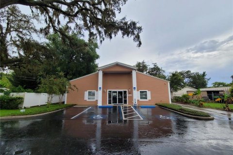 Commercial property in Zephyrhills, Florida № 1904147 - photo 2