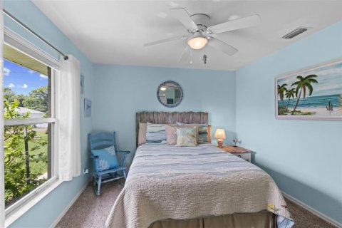 Villa ou maison à vendre à Cape Coral, Floride: 3 chambres, 193.42 m2 № 2361418 - photo 18