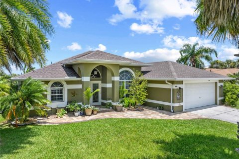 Villa ou maison à Cape Coral, Floride 3 chambres, 193.42 m2 № 2361418